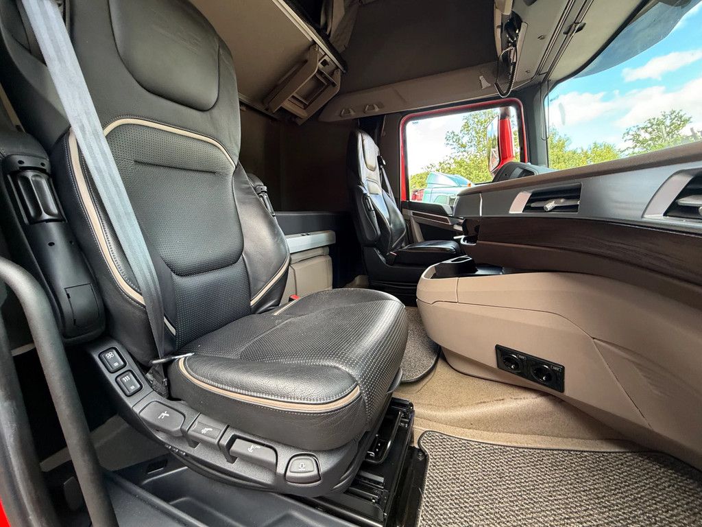 DAF XG+ 530 Standairco Alcoa Leder NL Truck
