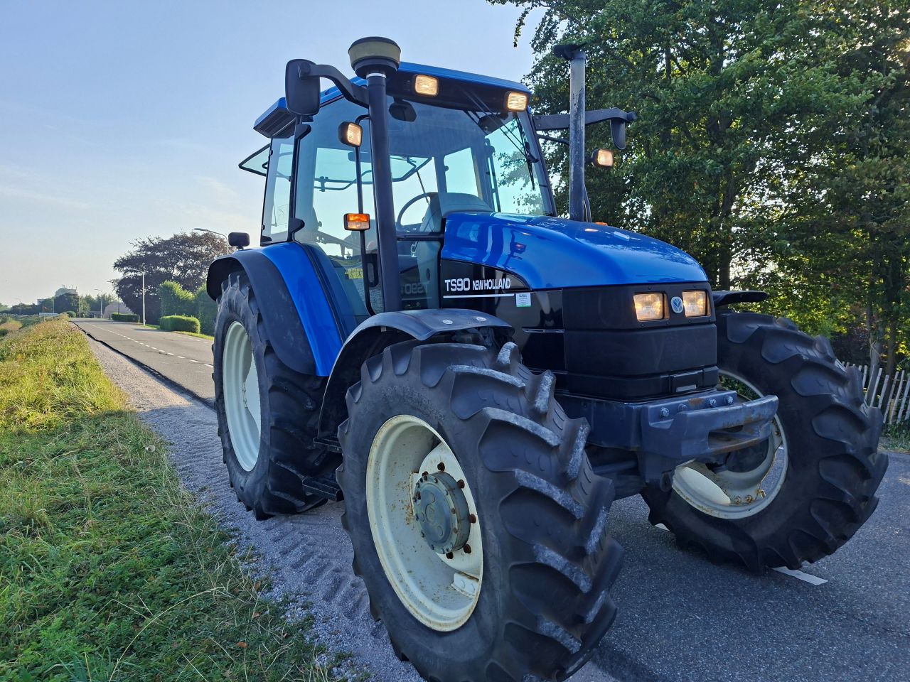 New Holland TS 90