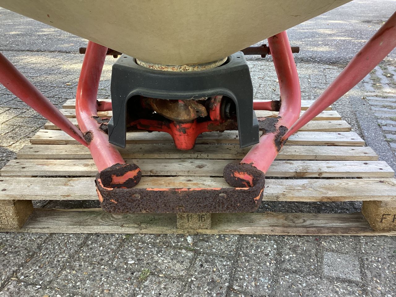 3 x Vicon pendelstrooiers