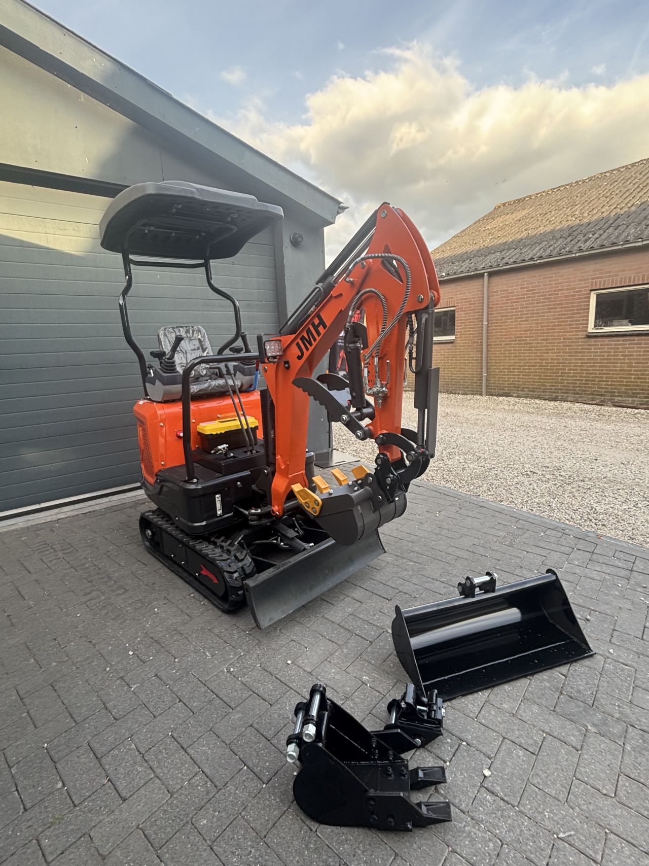 Minigraver JMH 1200 kg graafmachine