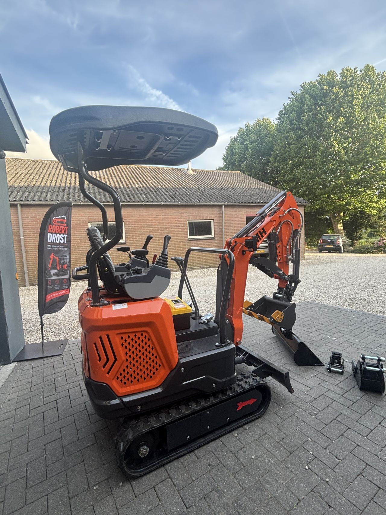 Minigraver JMH 1200 kg graafmachine