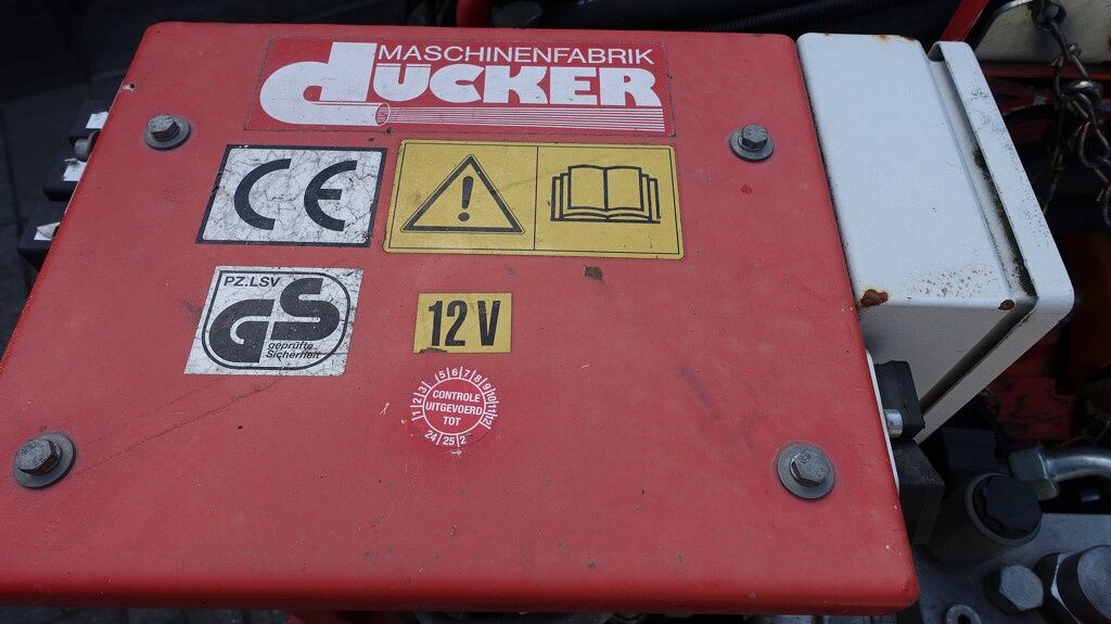 Ducker UNA450DX front maaiarm met Dücker MK12R klepelmaaier