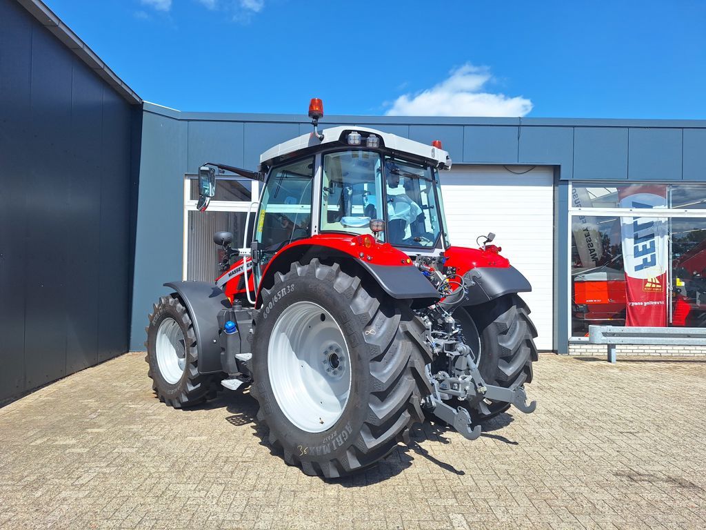 Massey Ferguson 5S.125 DYNA-VT EFFICIENT