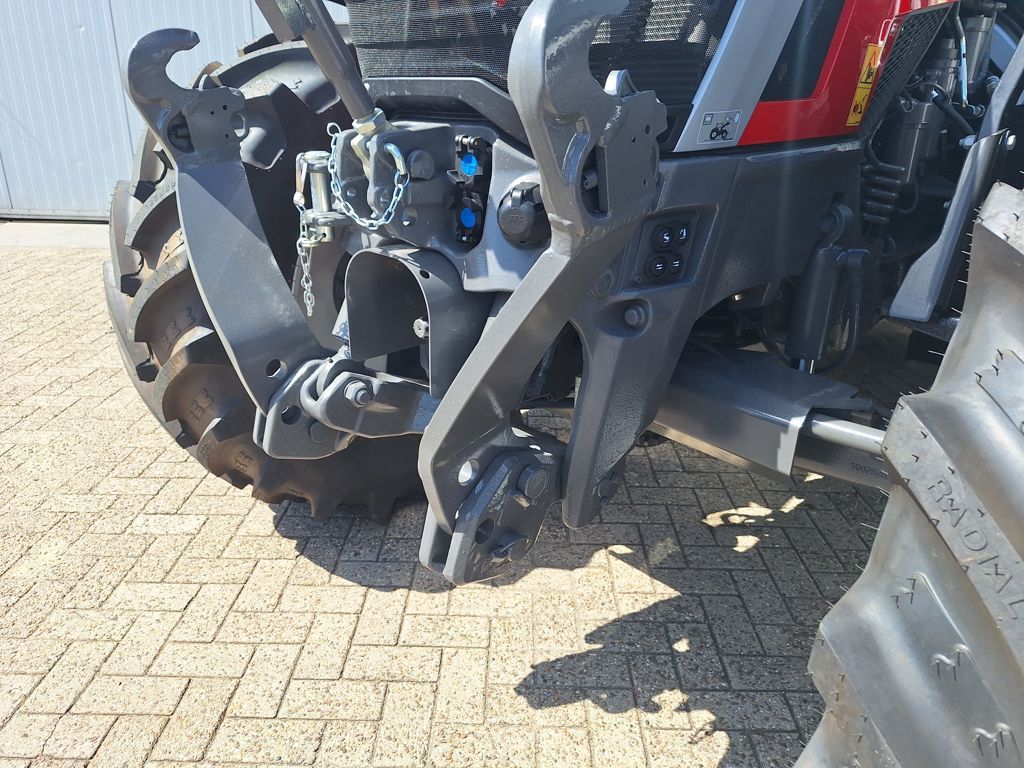 Massey Ferguson 5S.125 DYNA-VT EFFICIENT