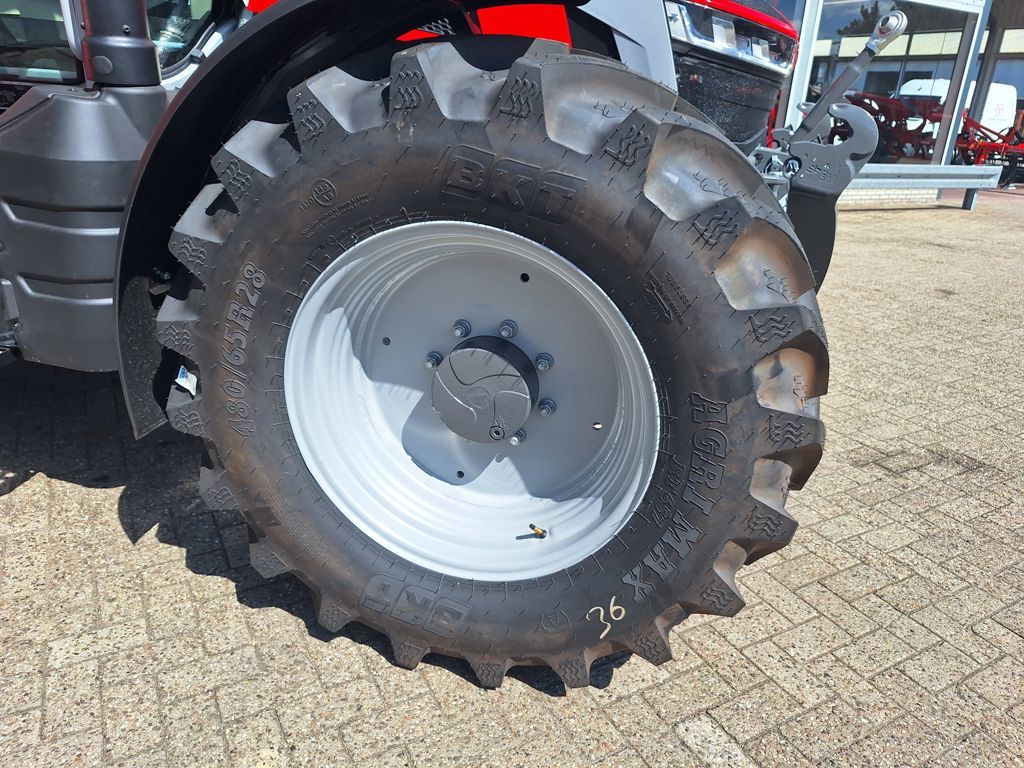 Massey Ferguson 5S.125 DYNA-VT EFFICIENT