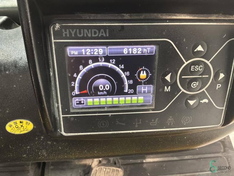 Forklifts Electric Hyundai 25BH 9 2016 Triplex
