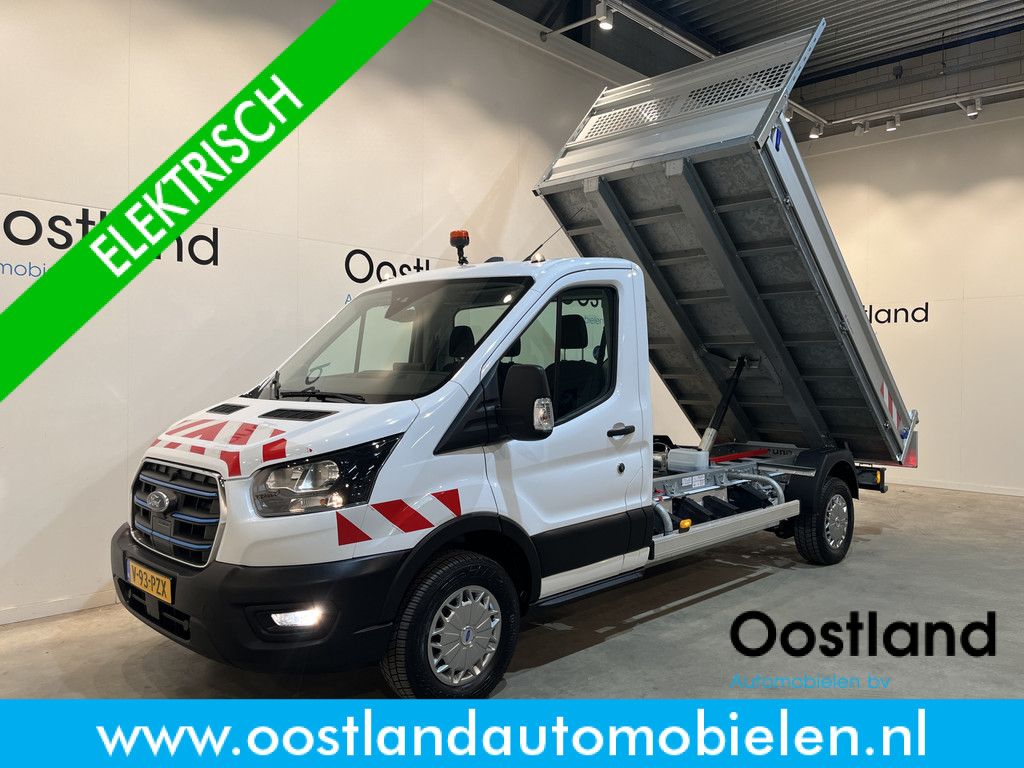 Ford E-Transit 350 L3H1 Trend 68 kWh RWD Kipper / Tipper / 100% Elektrisch / Airco / Cruise Control / Camera / CarPlay / Navigatie / 3-Zits / 1.450 KM !! RIJKLAAR !!