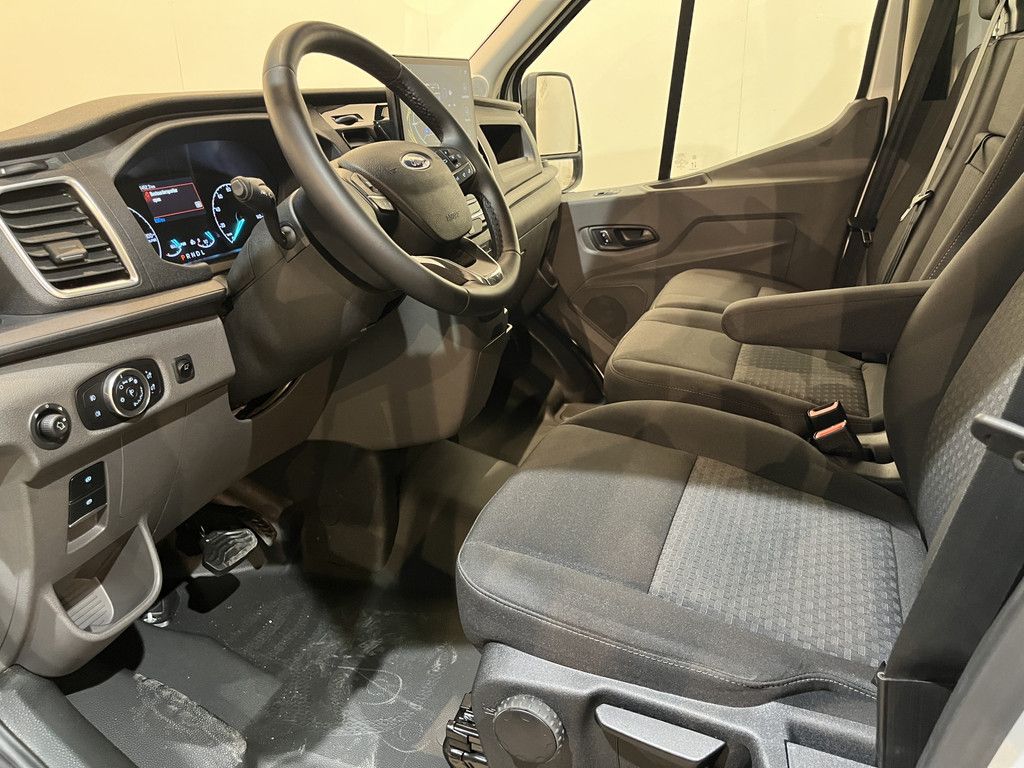 Ford E-Transit 350 L3H1 Trend 68 kWh RWD Kipper / Tipper / 100% Elektrisch / Airco / Cruise Control / Camera / CarPlay / Navigatie / 3-Zits / 1.450 KM !! RIJKLAAR !!