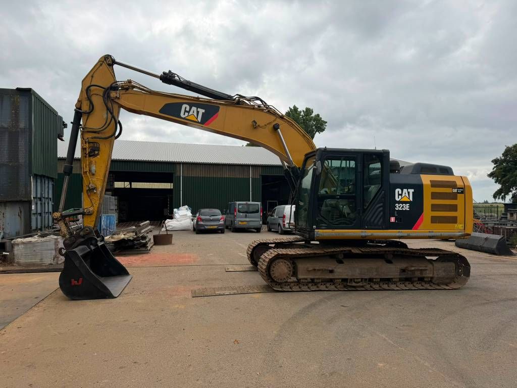 CAT 323 EL
