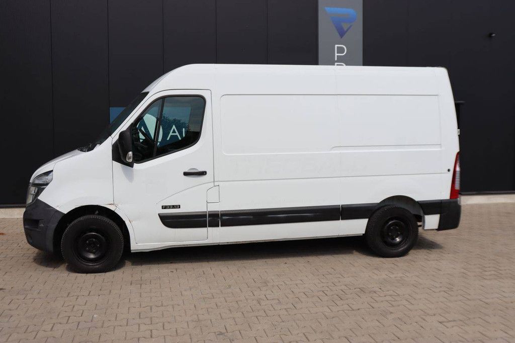 Nissan NV400 Diesel Van 125hp 2012