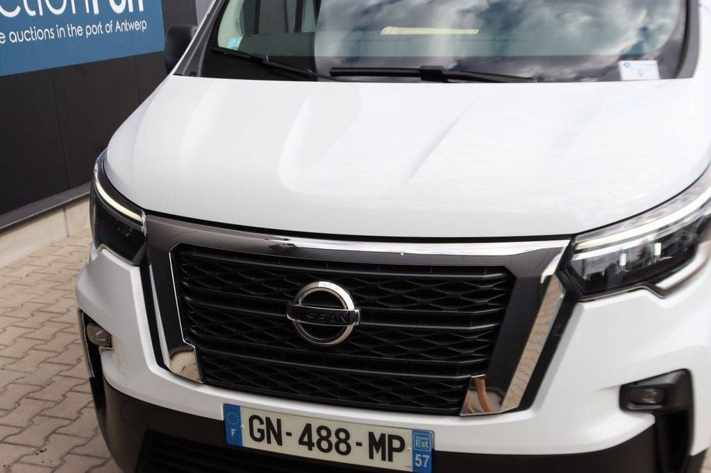 Nissan Primastar Diesel Van
