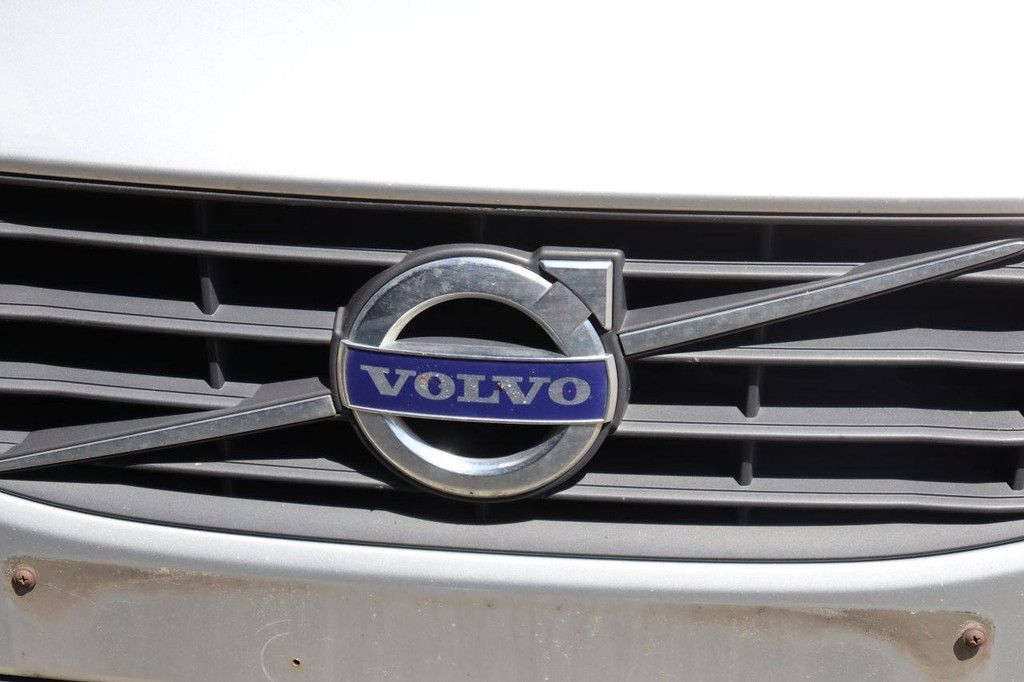 Volvo V60 D3 R-Design Diesel Kombi 150 PS 2016