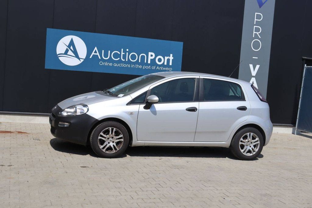 Personenauto Fiat Punto Benzine 69pk 2012 (Marge)