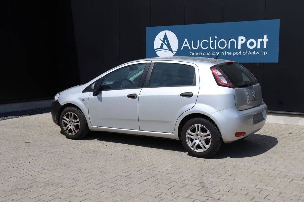 Personenauto Fiat Punto Benzine 69pk 2012 (Marge)