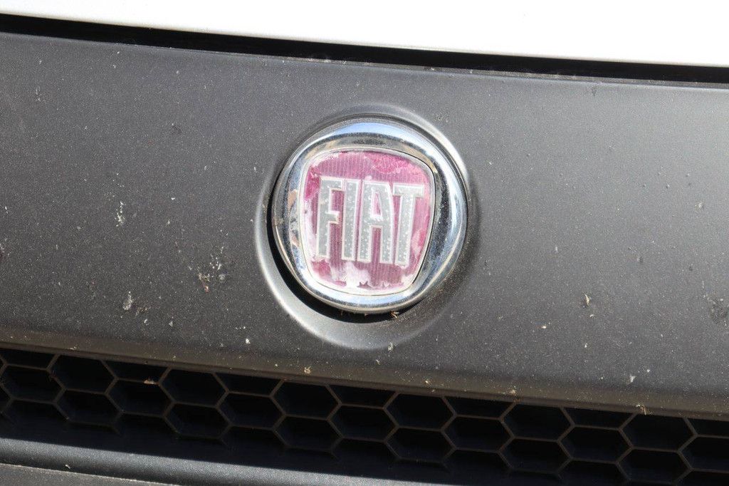 Personenauto Fiat Punto Benzine 69pk 2012 (Marge)