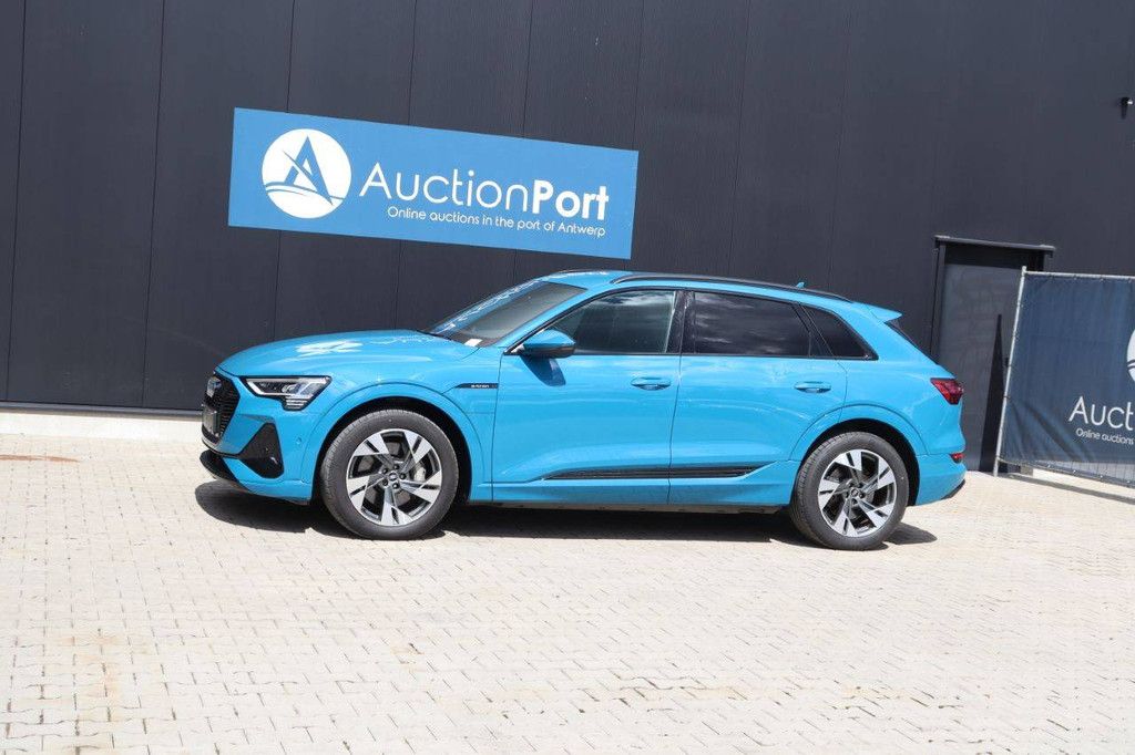 Audi S Line e-tron Elektro-Pkw, 313 PS, Baujahr 2021