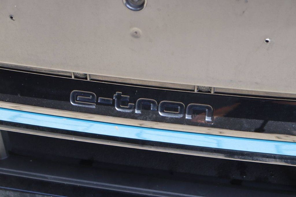 Audi S Line e-tron Elektro-Pkw, 313 PS, Baujahr 2021