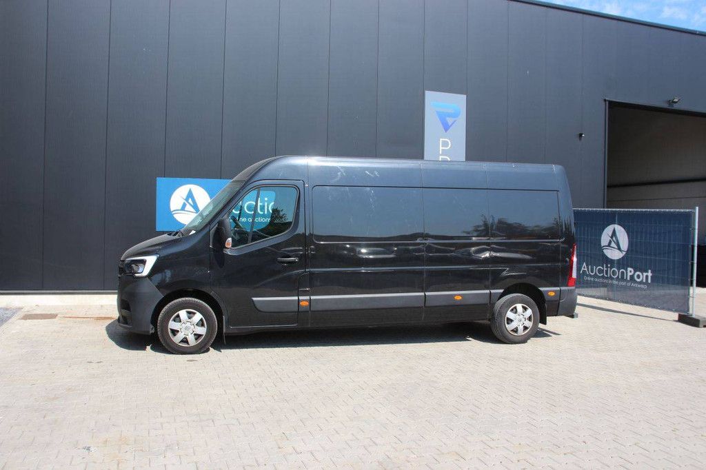 Renault Master Crossover Diesel 145hp Van