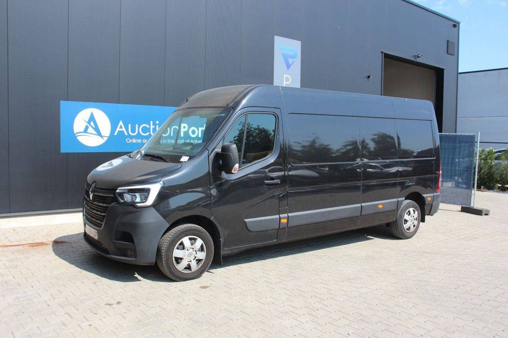 Renault Master Crossover Diesel 145hp Van