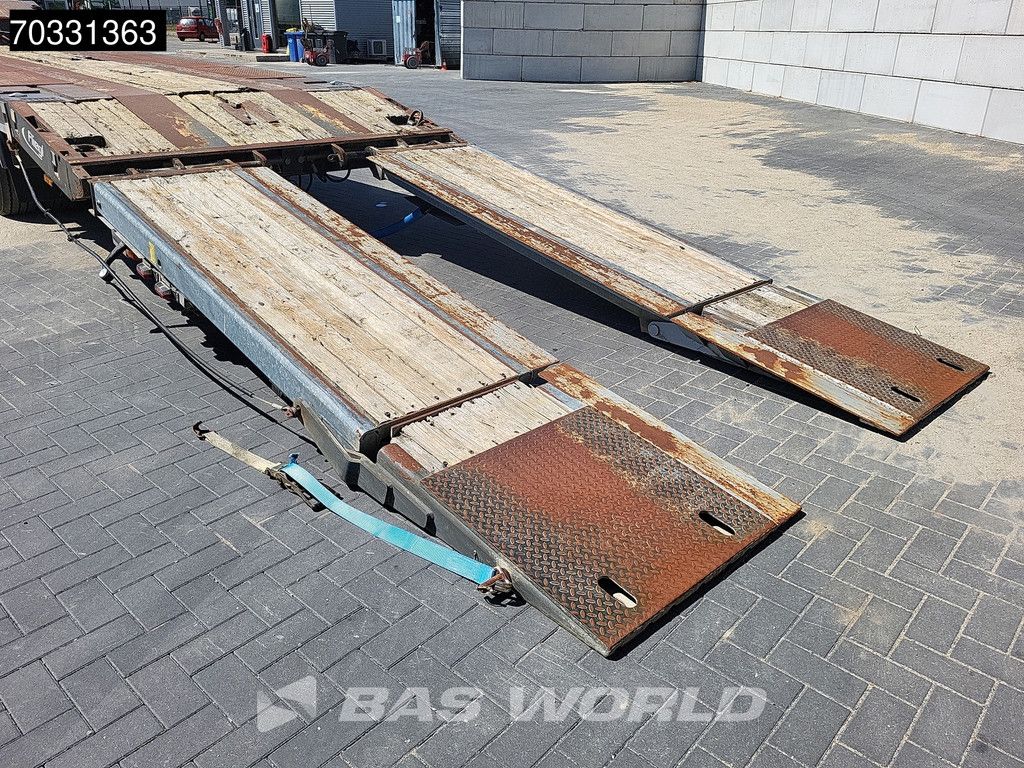 Fliegl SDS 550T 3 Achsen Steering Axle Ramps BPW