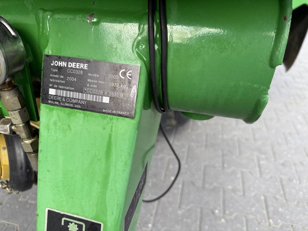 John Deere 328 Disc