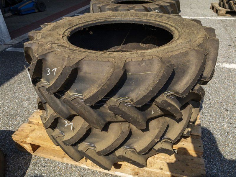 Continental 320/70R24 AC70 T