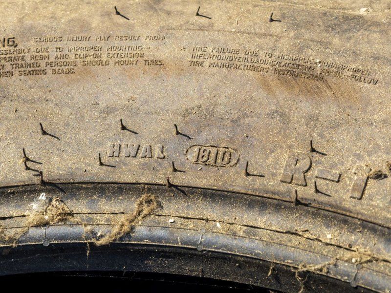 Continental 320/70R24 AC70 T