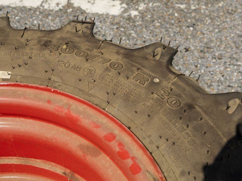 Kleber 300/70 R20