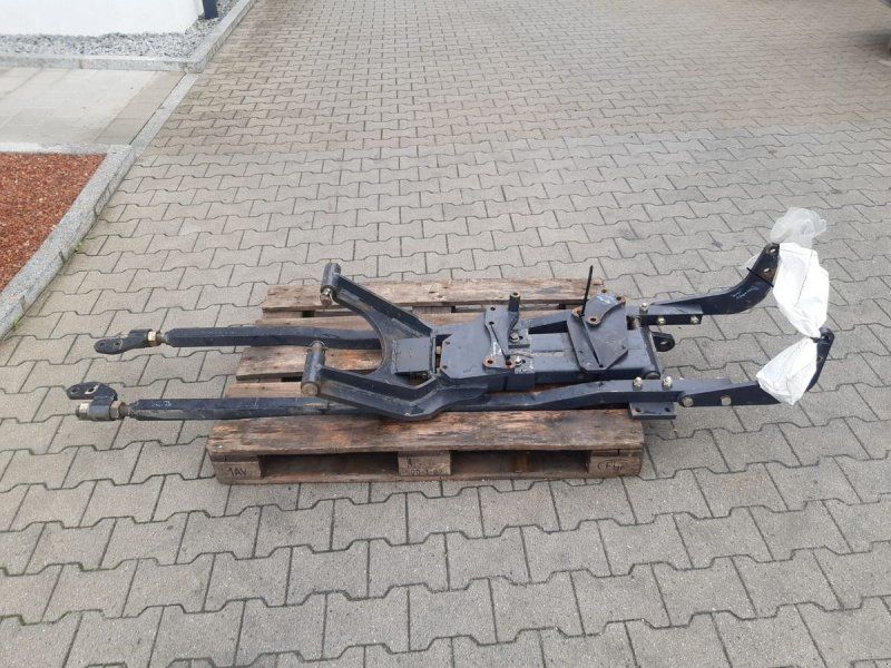 Hinterachsabstützung zu Steyr Kompakt 495