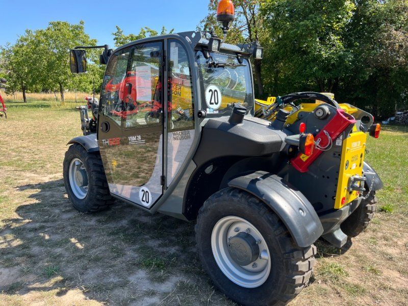 Wacker Neuson TL48, Modell TH522
