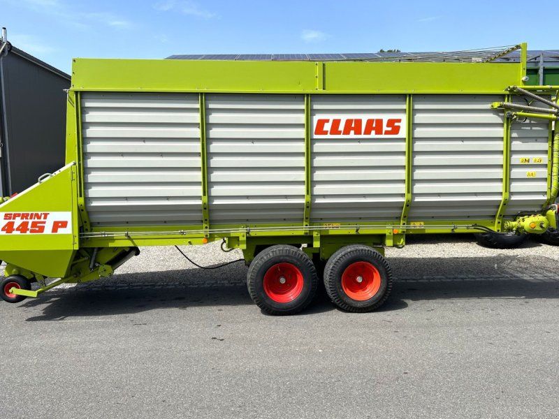 Claas Sprint 445 P ein sehr gut erhaltener Schwingen-Ladewagen