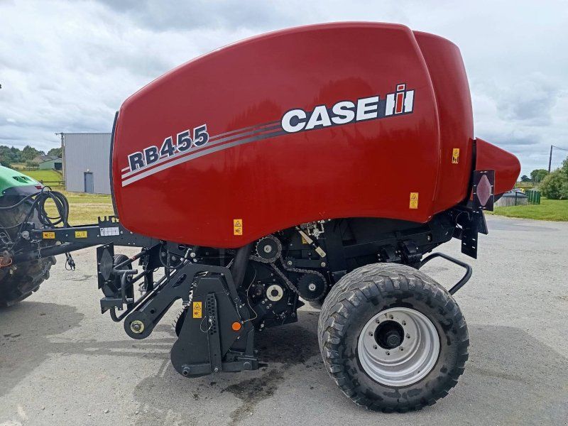 Case IH Presse à balles rondes RB455