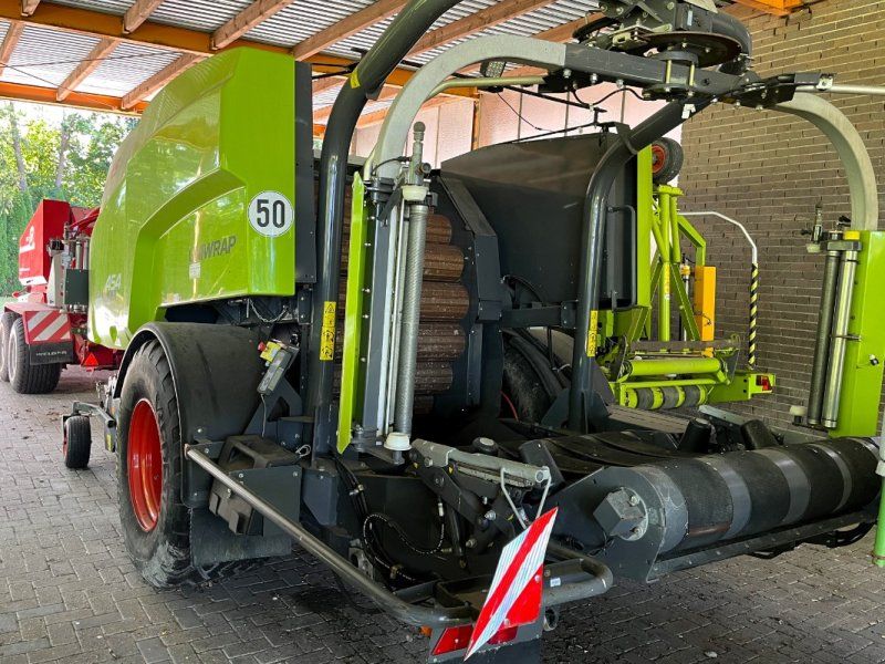 Claas ROLLANT 454 RC PRO UNIWRAP, Pressen-Wickler-Kombination