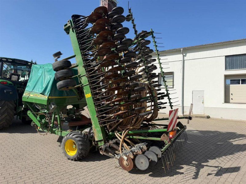 John Deere 740A