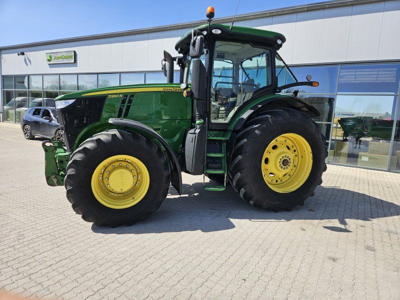 John Deere 7260R