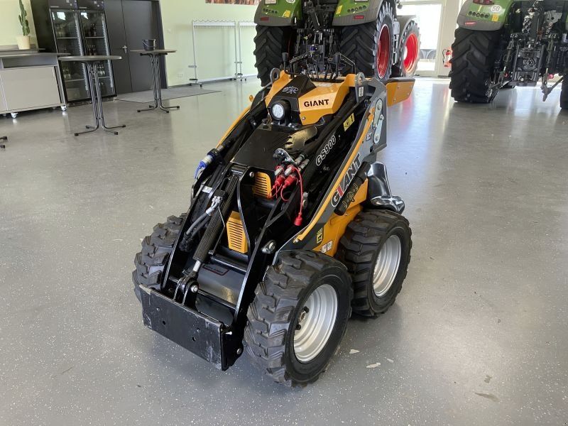 Giant GS900