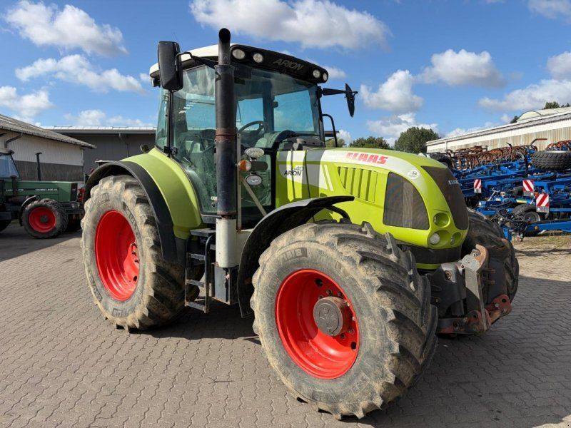 Claas Arion 640