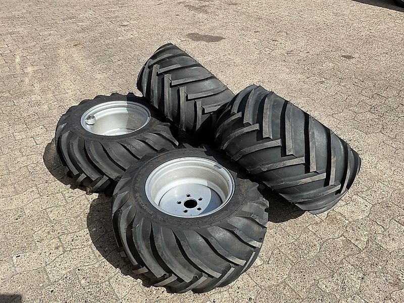 Weidemann Räder  31x15.50-15    Schäffer/Giant/Striegel/Toyo/