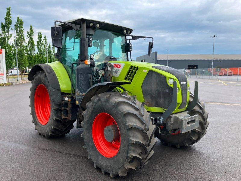 Claas Arion 660