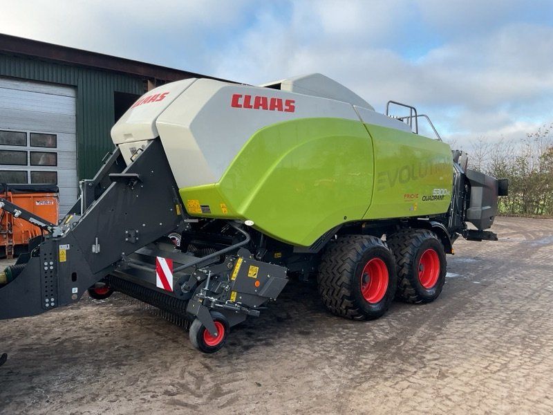 Claas Quadrant 5300 Evolution FC