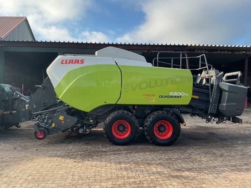 Claas Quadrant 5300 Evolution FC