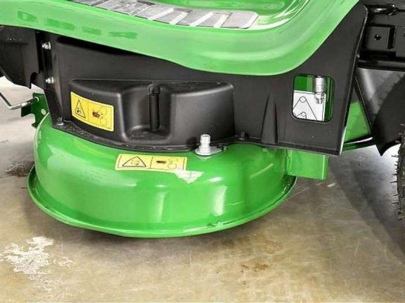 John Deere X147R RASEN