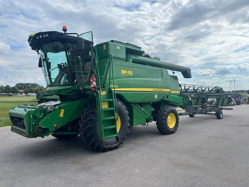 John Deere W660