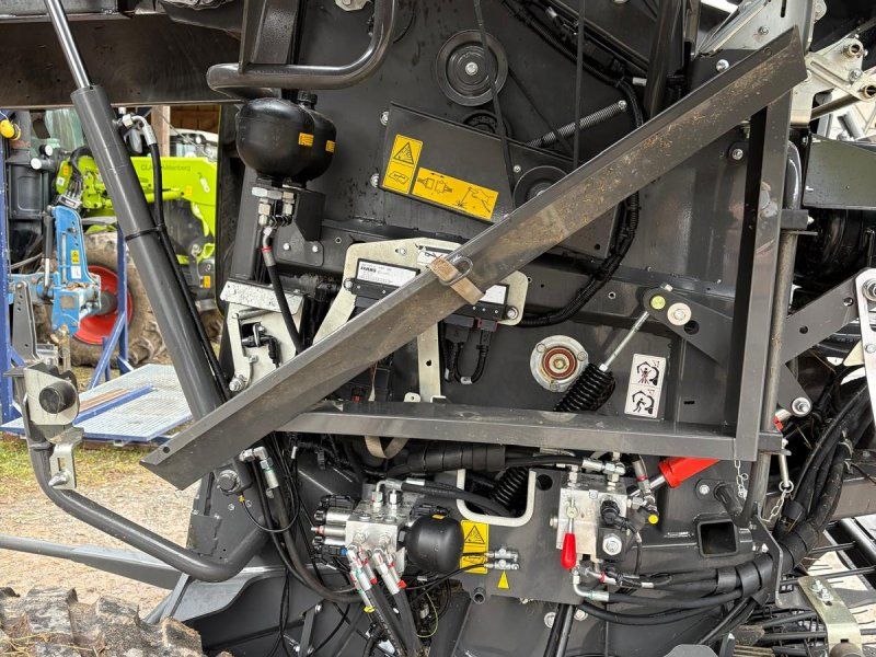 Claas Rollant 630 RC