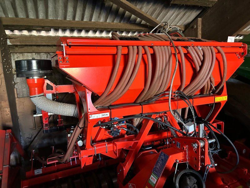 Kuhn HR 304 + Venta LC 3000