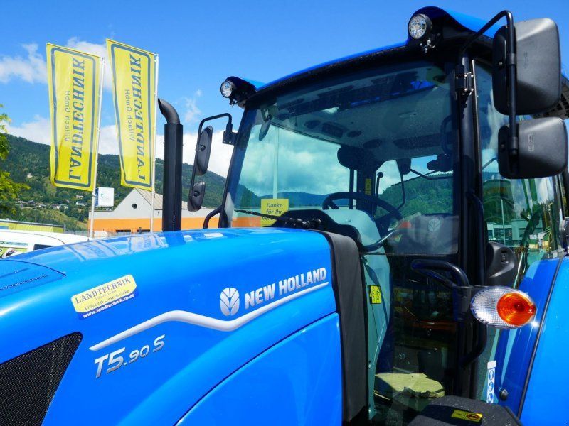 New Holland T5.90S Synchro Shuttle