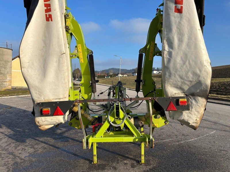 Claas Disco 8550 Plus es Heckmähwerk