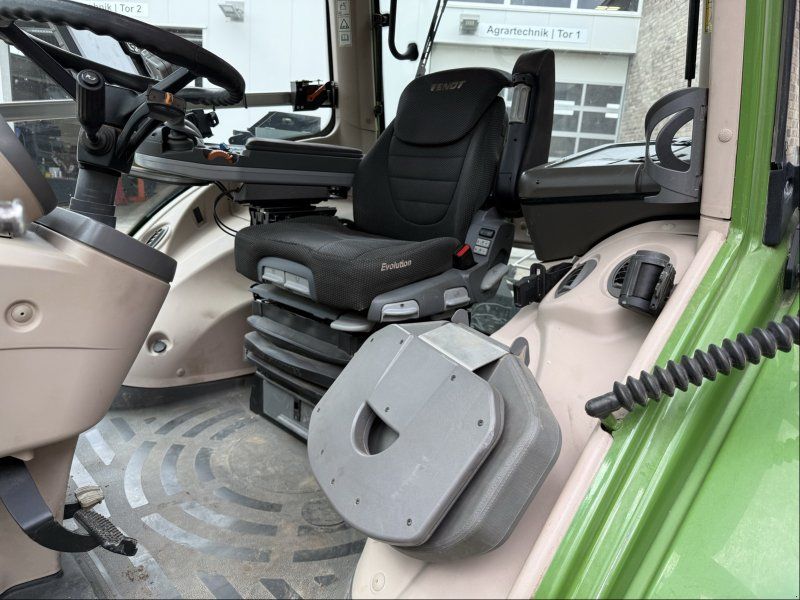Fendt 828 Vario S4 ProfiPlus