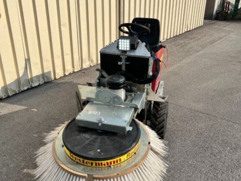 Westermann Cleanmeleon 2 Elektro + Radialbesen +