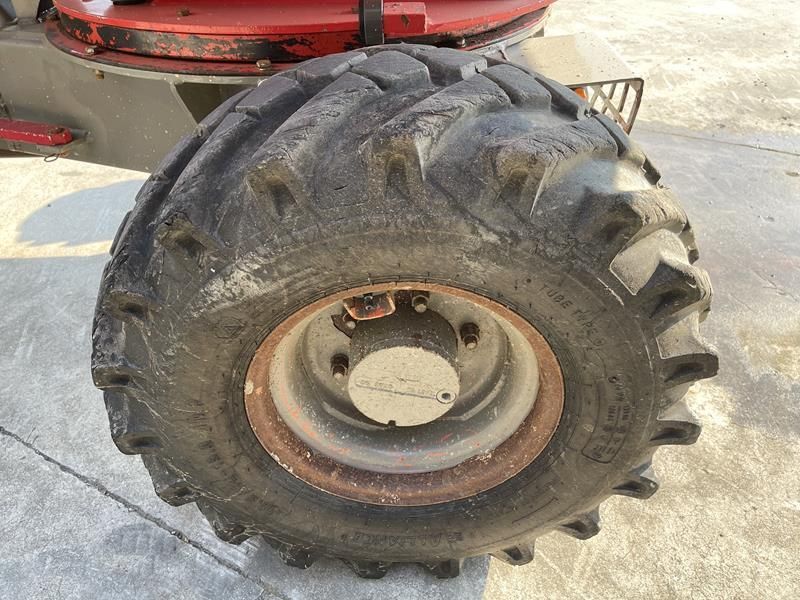 Ausa D 400 AHG
